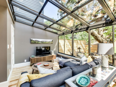 Sunroom Room 6